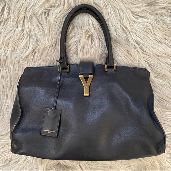 Saint Laurent Handbags - SAINT LAURENT Calfskin Medium Classic Y Cabas in Black